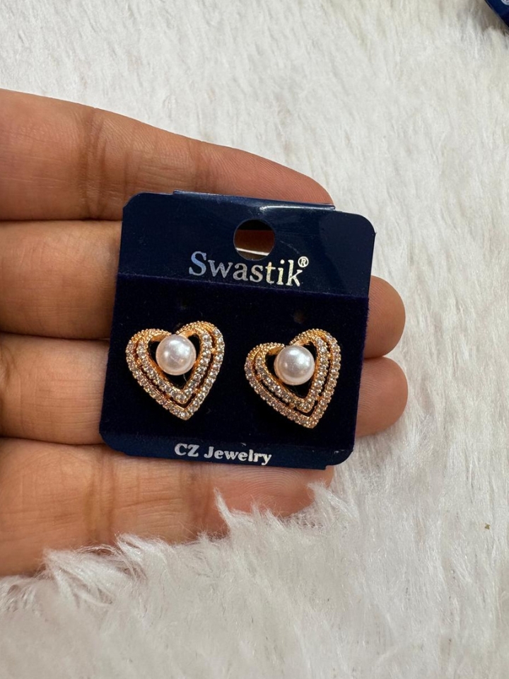 Rose Gold Triple Heart Pearl Stud Earrings – Fashion CZ Jewelry