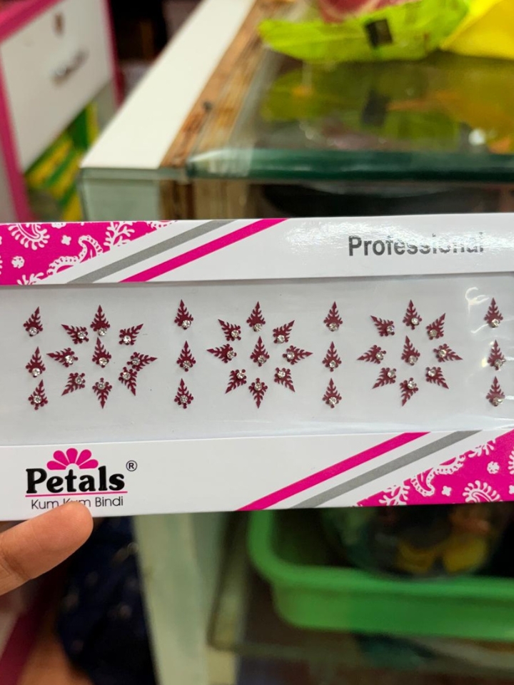 Petals Fancy Kumkum Bindi for Women – Designer Self-Adhesive Bindis Pack